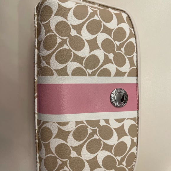 Coach make up bag - Picture 2 of 2